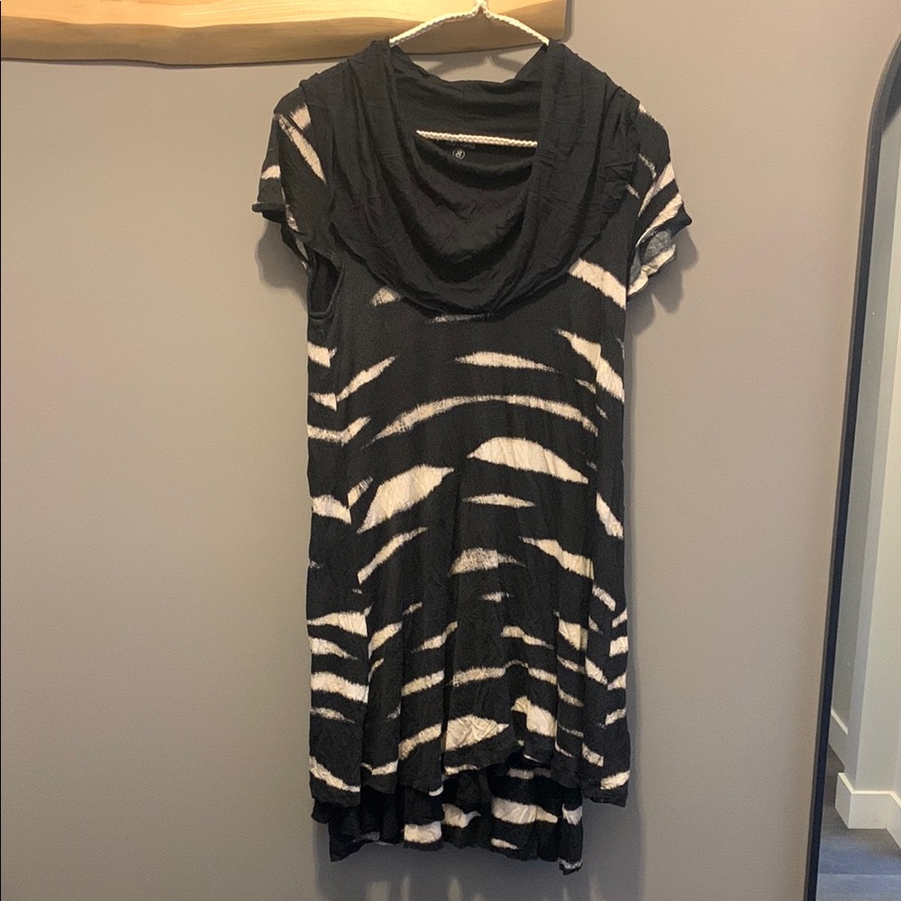 Black and White Women's Top